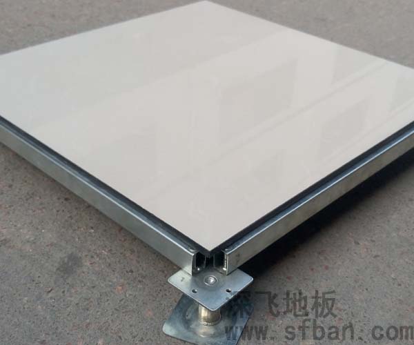 ��ͨ�մɻ�ӵذ�