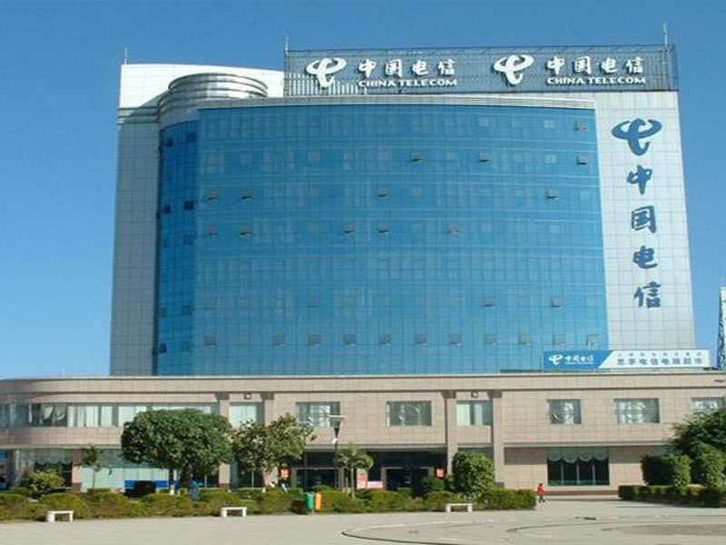 電信數據信息中心-深圳沈飛全鋼防靜電地板提供